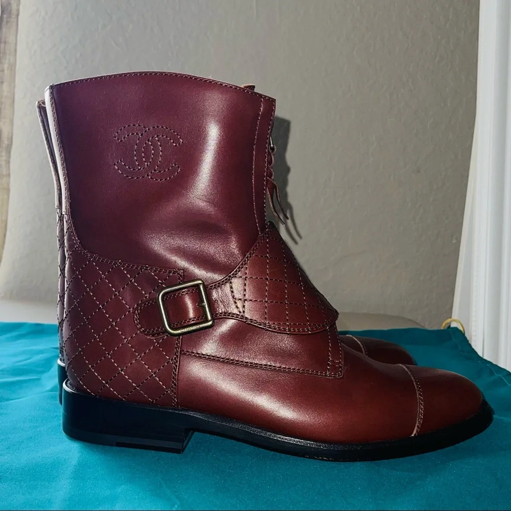 💯CHANEL💯 Combat Boot - Picture 1 of 6
